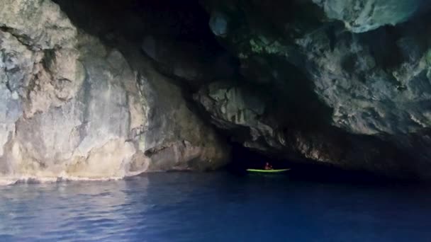 Fantastisk Utsikt Över Den Stenblå Grottan Kalabrien Italien — Stockvideo
