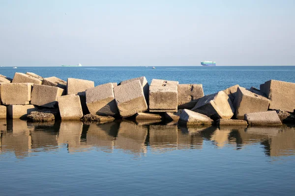 Sea Stones Steps Blue Sea Beautiful Reflection Stones Clear Turquoise — Stock Photo, Image