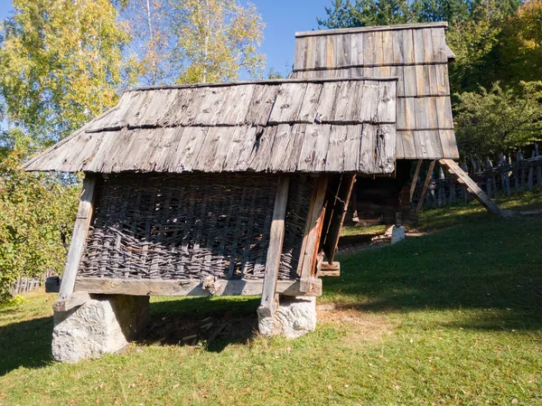 Museum Terbuka Dari Sebuah Desa Tua Atau Desa Etno Dengan — Stok Foto
