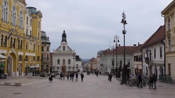 Εκκλησία Του Αγίου Σεβαστιανού Στην Πλατεία Szechenyi Στην Πόλη Pecs — Αρχείο Βίντεο