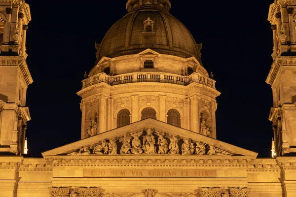 Szent István Bazilika Templom Éjjel Megvilágítva Budapesten Magyarország Európa — Stock Fotó