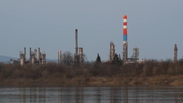 Oli Rafinery Száva Folyó Jobb Partján Brod Bosznia Hercegovinában Nestro — Stock videók