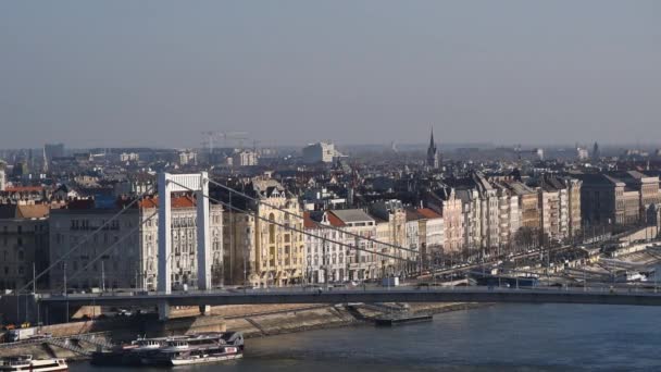 Budapeşte Macaristan Daki Tuna Nehri Üzerindeki Elisabeth Köprüsü — Stok video