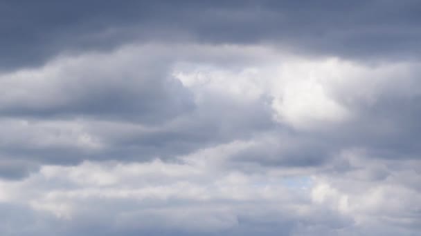 大気中の密度の動的変化の速い雲 曇りの天気の雲の風景 — ストック動画