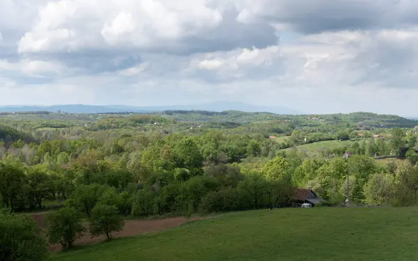 Cumulonimbus Cloud Village Weather Change Hilly Rural Landscape Overgrown Lush — Stock Photo, Image