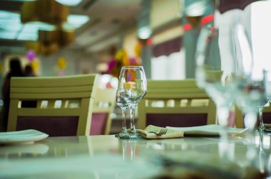 Restoran masasında masa..