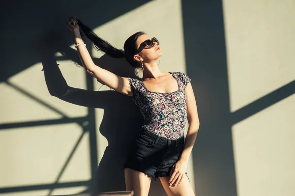 Sexy Girl Shorts Posing Wall — Stock Photo, Image