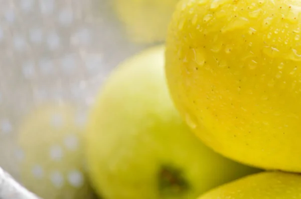 Gelbe Frische Äpfel Auf Dem Tisch Obst Ist Ein Nützliches — Stockfoto