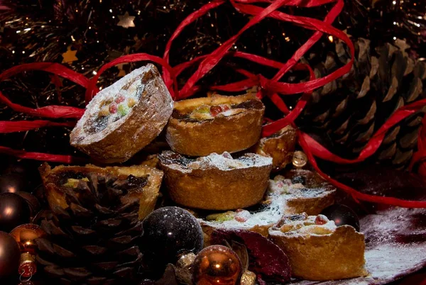 Festive Christmas Mince Pies Traditional Fayre — Stock Photo, Image