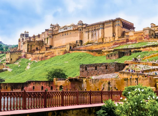 Indien, Rajasthan, Panoramablick auf Bernstein-Festung in der Nähe von Jaipur — Stockfoto