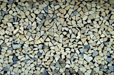 yakacak odun yığını