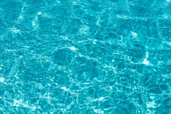 Fond d'eau, piscine bleue de surface. — Photo