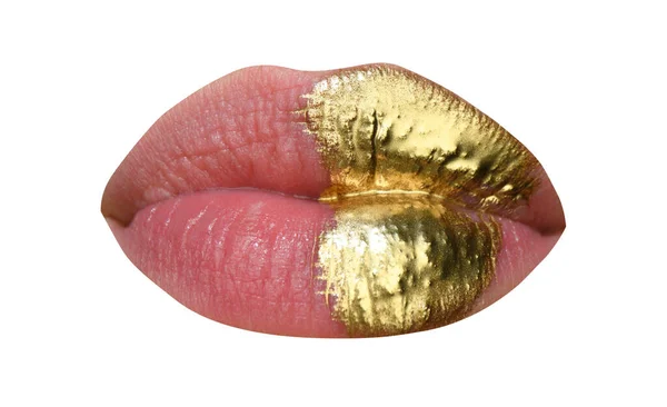 リップアイコン。黄金の輝き効果を持つリップアイコン。官能的な口。黄金の口紅からキスのシンボル。グラマー豪華な金の口. — ストック写真