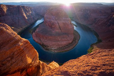 Glen Kanyonu. Horseshoe Bend, Page, Arizona. Colorado Nehri 'ndeki Horse Shoe Bend, Büyük Kanyon.