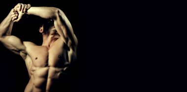 Kaslı seksi adam. Banner şablonları, kaslı adam, kaslı gövde, karın kası. Güçlü adamın kaslı vücudu..