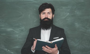 Öğretmenler zorluklar ve ilham. Okul konsepti. Öğretmen lik - meslek ve öğrenme kavramı.