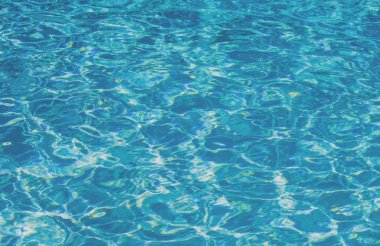 Tansken 'in sakin su yüzeyi dokusu. Soyut doğa geçmişi. Deniz suyu deseni.