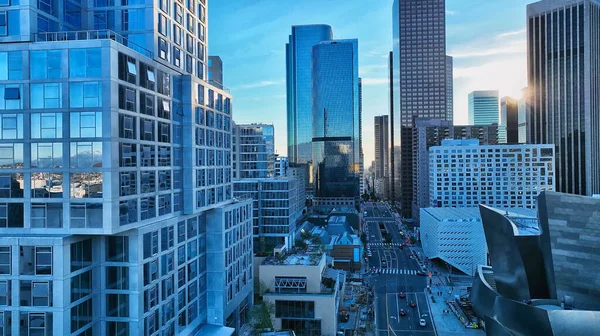 Los Angels Innenstadt. Los angeles Luftaufnahme, mit Drohne. Skyline der Innenstadt von Los Angeles. Stadtansichten Skyline malerische Luftaufnahme. — Stockfoto