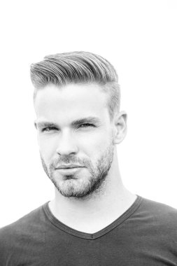 Ciddi bir erkek portresi. Genç adam suratı. Yüz portreleri. İnsanların duyguları. Ciddi bir eşcinsel. Lgbtq, gurur, lgbt.