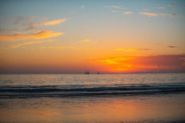 Playa Tropical Mar Océano Con Puesta Sol Salida Del Sol — Foto de Stock