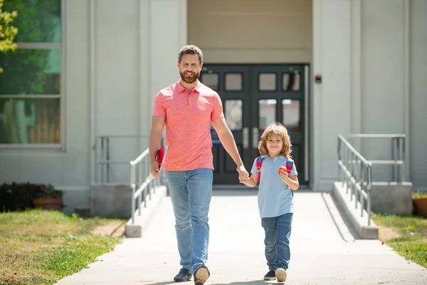 Father Supports Motivates Son Kid Going Primary School Parent Child — Stock Photo, Image