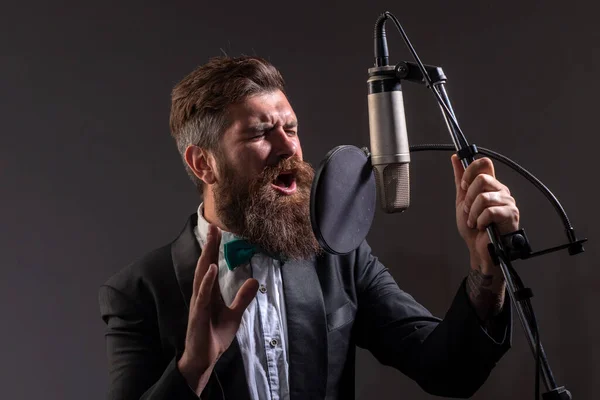 Singing Man Recording Studio Music Festival Expressive Bearded Man Microphone — Stock Photo, Image