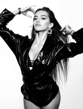 Baştan çıkarıcı, zarif genç bayan. Şehvetli kızın Vogue tarzı portresi. Seksi kadın poposu. Güzel ve seksi, erotik insanlar konsepti.