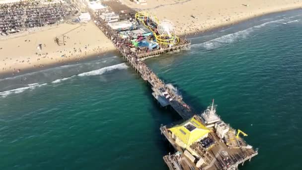 Vista aérea de Santa Monica State Beach, Santa Monica Pier, vista aérea por drone. — Vídeo de Stock