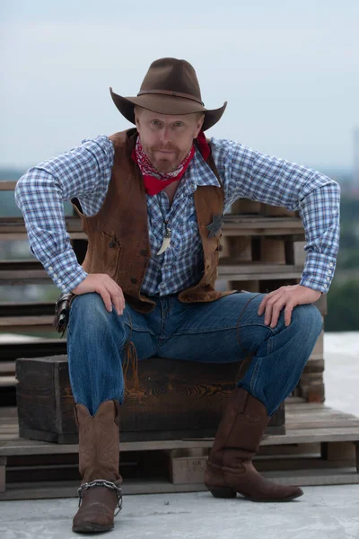 Cowboy man, american western. Wild west with funny guy cowboy. — Stock Photo, Image