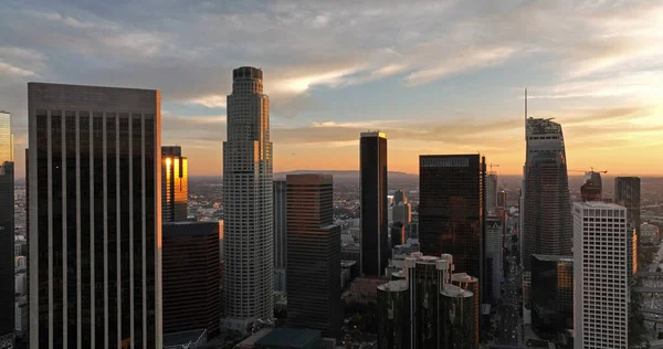 Центр Лос-Анджелеса. Лос-Анджелес. Полет ангелов, снятый беспилотником Лос-Анджелеса. — стоковое фото