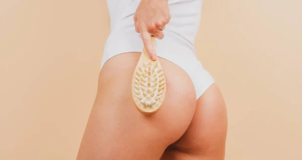 Woman legs with clean skin. Female buttocks ass without cellulite. Skin treatment. Anti-cellulite body massage for leg and butt. Spa and wellness, morning routine. — Stockfoto