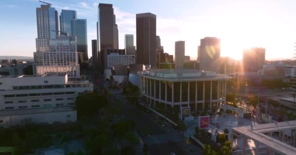 Центр Лос-Анджелеса с небоскребами. Вид сверху на город Лос-Анджелес. — стоковое видео
