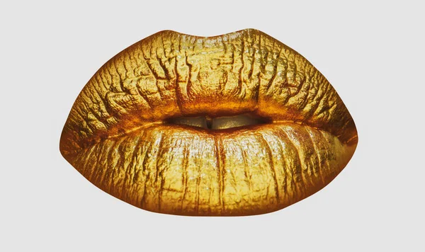 Maquillage doré. Lèvres sexy colorées, art doré. Maquillage brillant en or dans les lèvres. Rouge à lèvres d'art créatif. Isolé sur blanc. — Photo