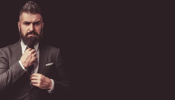 Rich bearded man dressed in classic suits. Elegance casual dress. Fashion suit. Bearded modern mens on black cackgriund isolated. Man in suit. Businessman confidence. Classical costume. — Stock Photo, Image