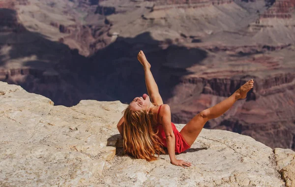 Эва Майлздың эротикалық фотосуреттері