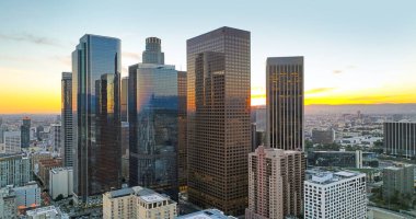 Los Angeles binaları. Los Angeles şehir merkezi gökdelenleri, panoramik şehir gökdelenleri.