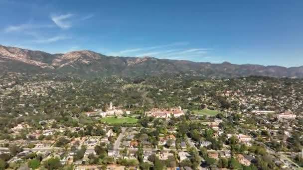 Luftaufnahme von Häusern in Santa Barbara, Kalifornien. — Stockvideo