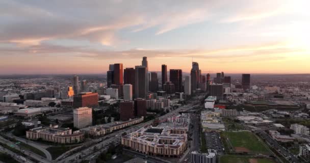 Los Angeles downtown. California theme with LA background. Los Angels city center filmed by drone. — ストック動画