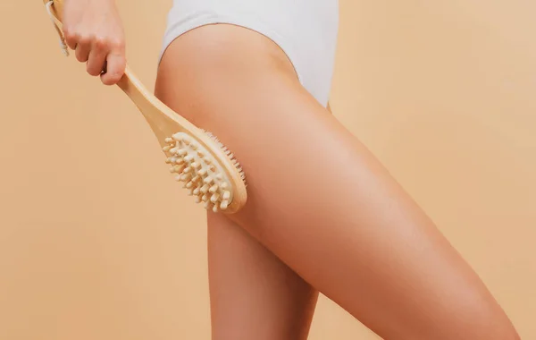 Legs with clean skin. Female buttocks ass without cellulite. Skin treatment. Anti-cellulite body massage for leg and butt. Spa and wellness, body care, cosmetology. — Stockfoto