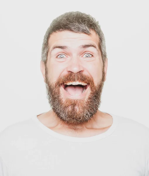 Uomo felice faccia sorridente. Un tipo con la barba sorridente. Espressioni facciali umane positive ed emozioni. — Foto Stock