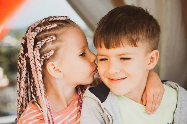 Kids love kiss. Best friends spend time together. Happy children. — Stockfoto