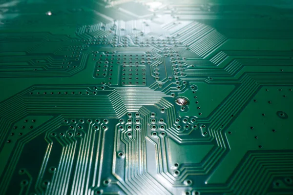 Technologische achtergrond met printplaat. Elektronische computer hardware technologie. Digitale moederbord chip. Technische wetenschapsstructuur. — Stockfoto