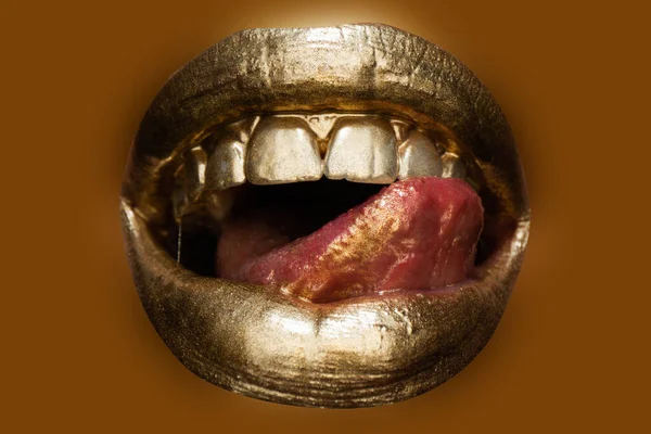 Tongue licking sexy lips. Gold, sexy female golden lips. Sensual lips, sexy mouth. — Stock Photo, Image