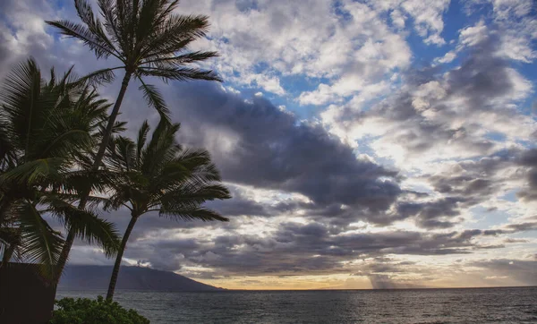 Beach on the Island of Maui, Aloha Hawaii. — Stock Photo, Image