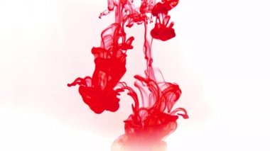 Su zemininde renkli boyalı mürekkep. Renklerin soyut tasarımı. Suda kırmızı kan. Renk boyası karışımı. Çok renkli sıvı boya. Renk dağılımı.