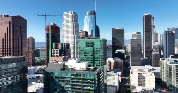 Los Angeles City, Kalifornie, centrum panoramatu, létat s letadlem v Los Angeles, nejlepší letecký výhled. Los Angeles, CA, USA, 10. května 2022. — Stock video