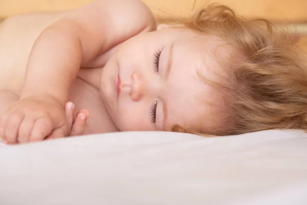 Baby Slaapt Het Bed Rustig Slapen Slapend Schattig Kind — Stockfoto