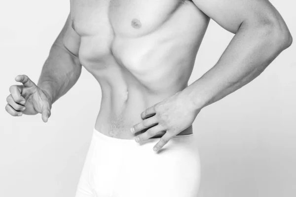 痩せた胃だ 裸の男性の胴 フィットネスと健康的なライフスタイル 男性下着 — ストック写真
