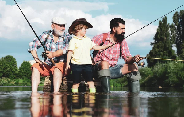 Man Teaching Kids How Fish River Grandfather Father Boy Fishing — Stock Photo, Image