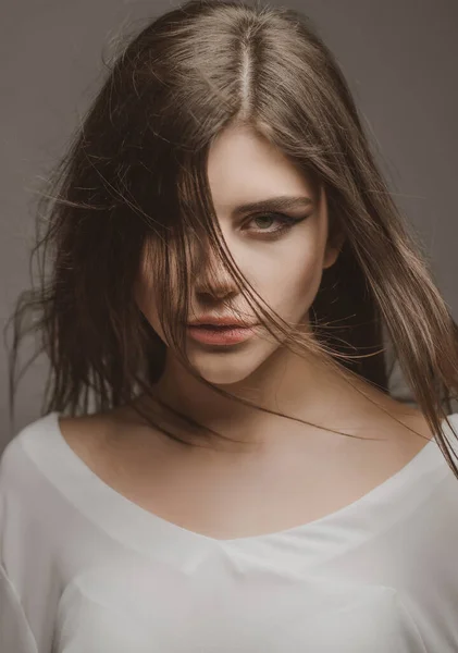 Fiatal Lány Portré Hosszú Gyengéd Romantikus Tini — Stock Fotó